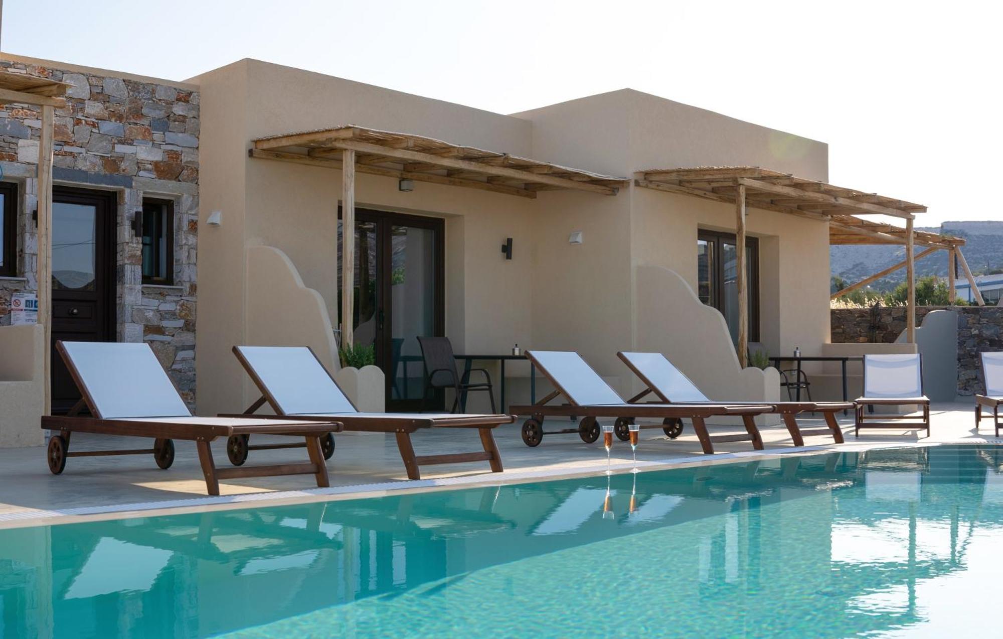 Dipolis Luxury Apartments Syros Episkopion  エクステリア 写真